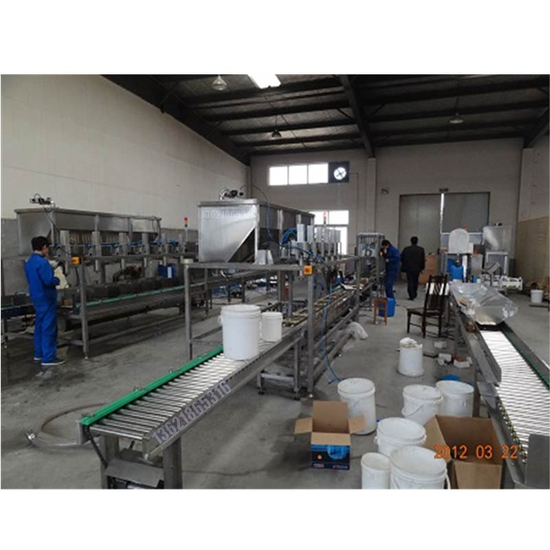 化學(xué)品灌裝機(jī)