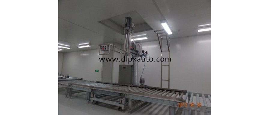 嵌入式一托四桶噸稱重灌裝線